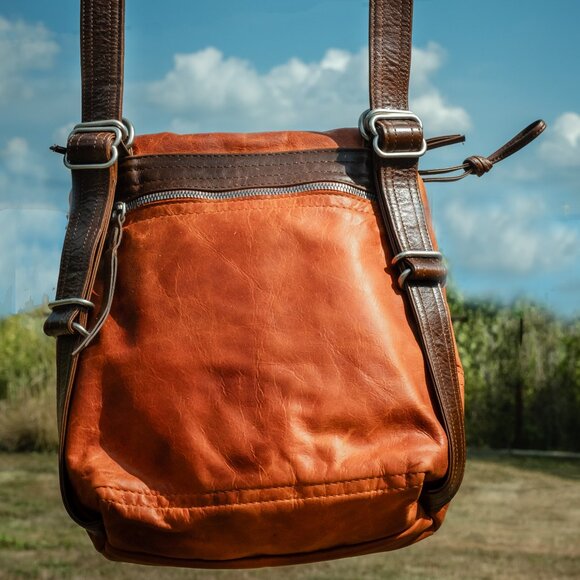 Rough & Tumble 1904 Small 3 Way Carry Bag - Picture 4 of 14